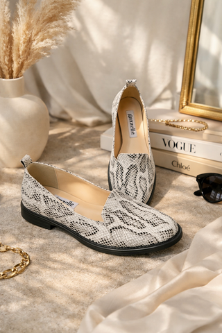 Mocasini Little Sweet Kiss Sarpe Alb Negru