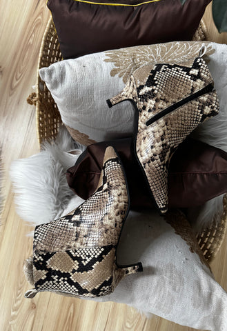 Botine Simple Sarpe Mustar