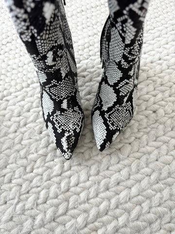 Cizme Just for You Sarpe Alb Negru