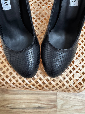 Pantofi Sexy Kiss Negru Sarpe