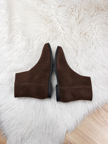 NEW Ghetute damă din piele intoarsa cu varf ascutit si talpă joasă Maro Fashion Love