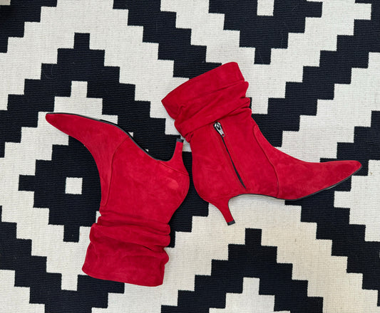 Botine Fine and Raw Rosu