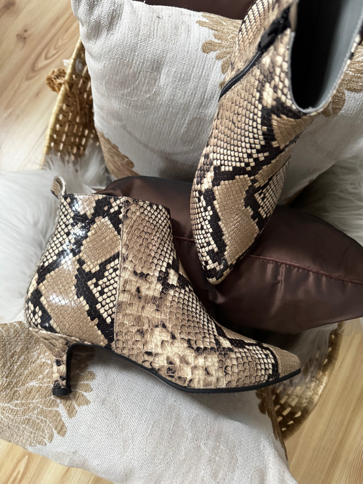 Botine Simple Sarpe Mustar