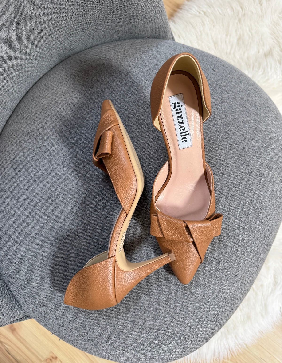 Pantofi damă din piele naturală – Camel, cu toc subțire și fundă elegantă Smile and Love