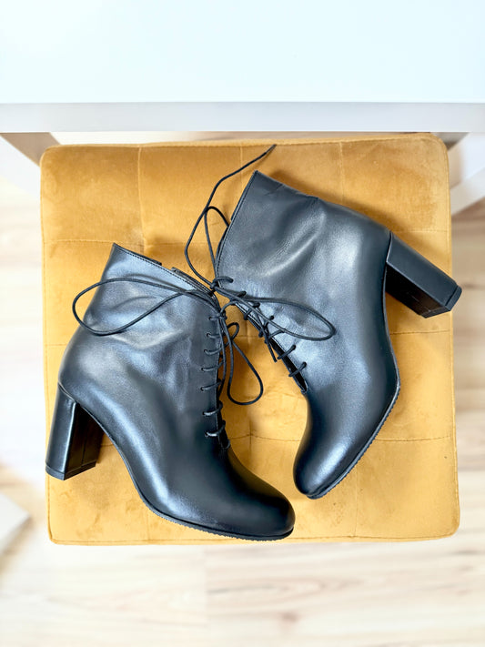 Botine Touch of Passion Negru