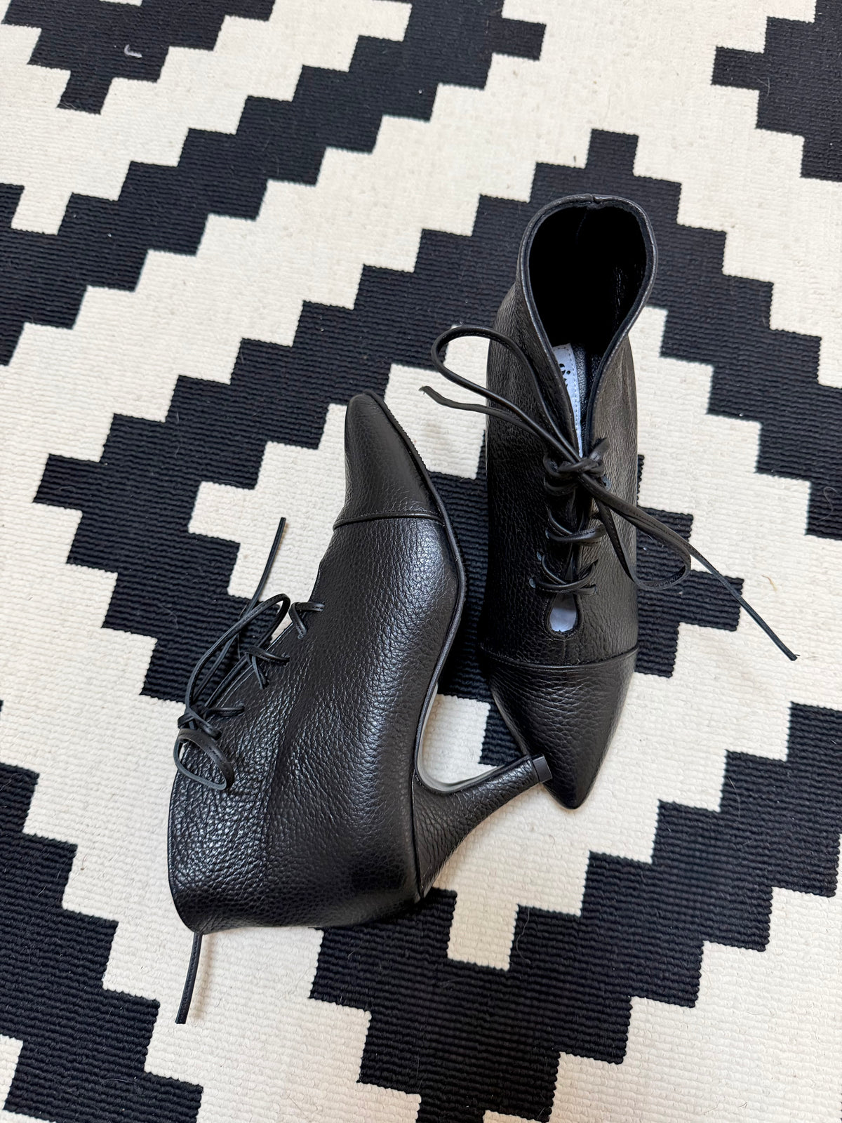 Botine, negru, toc de 7cm, marimea 36