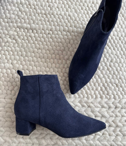 Botine, bleumarin, toc de 5 cm, marimea 38