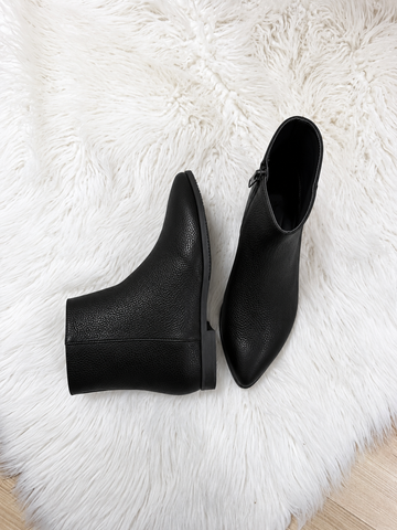 NEW Ghetute damă din piele naturală cu varf ascutit si talpă joasă Negru Fashion Love